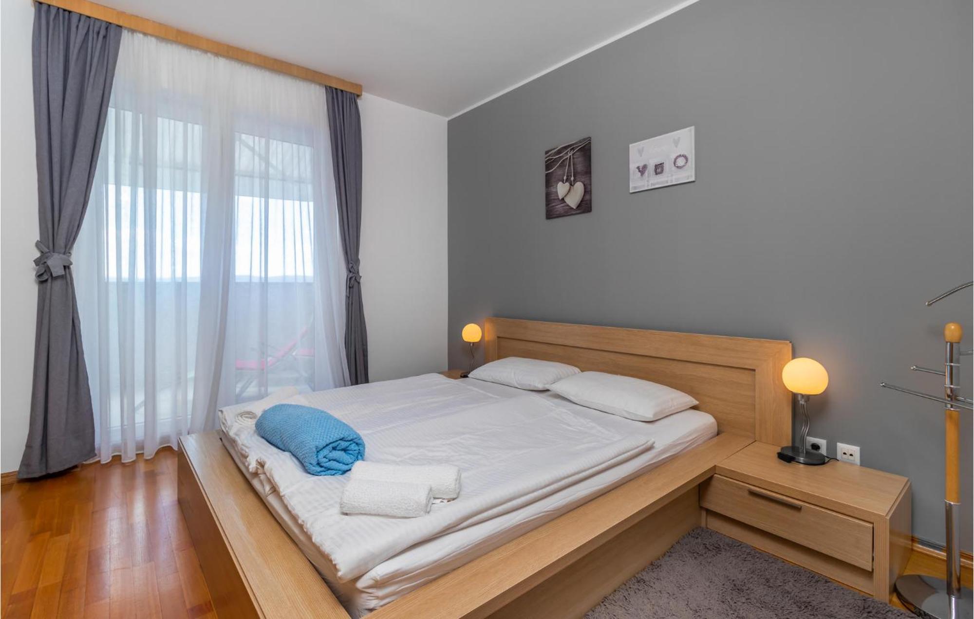 Lovely Apartment In Selce With House Sea View Dış mekan fotoğraf