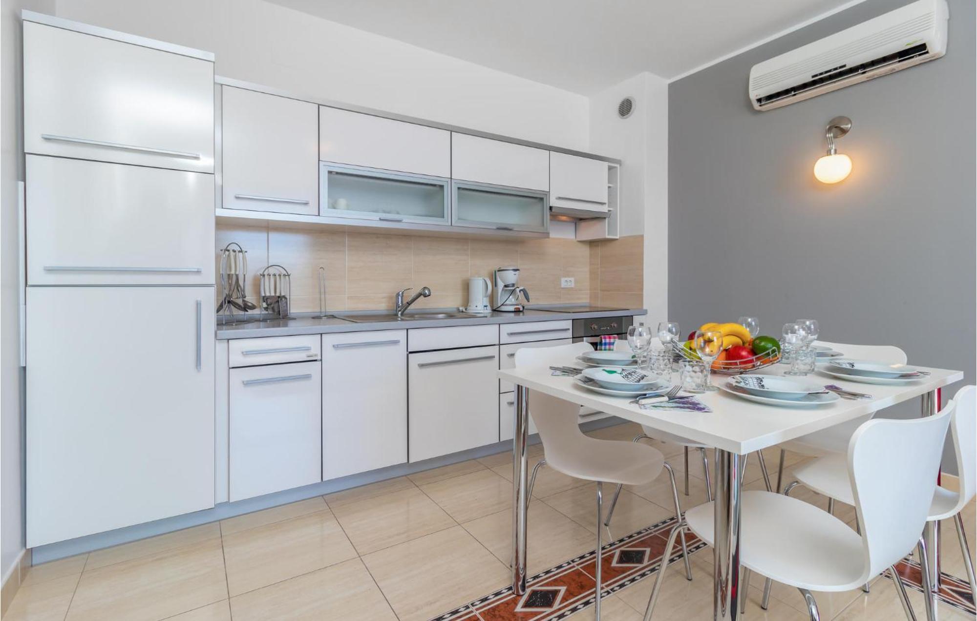 Lovely Apartment In Selce With House Sea View Dış mekan fotoğraf