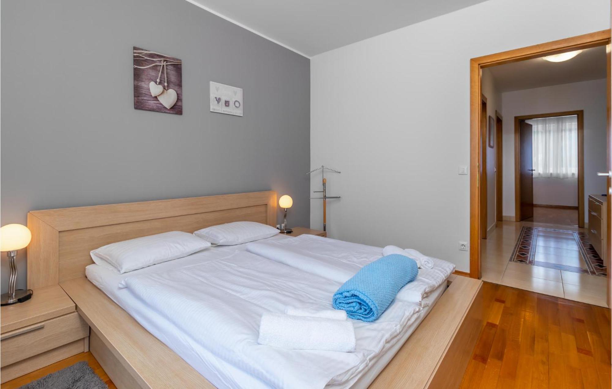 Lovely Apartment In Selce With House Sea View Dış mekan fotoğraf